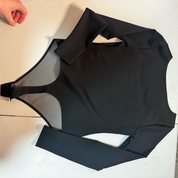 Women's Nike Form Long Sleeve Bodysuit | Nike Stealth Evaporation technology - Picture 12 of 12
